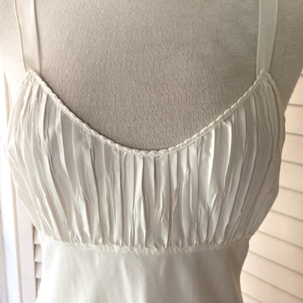 Vanity Fair Floor Length Nightgown~~Slip - Picture 6 of 12